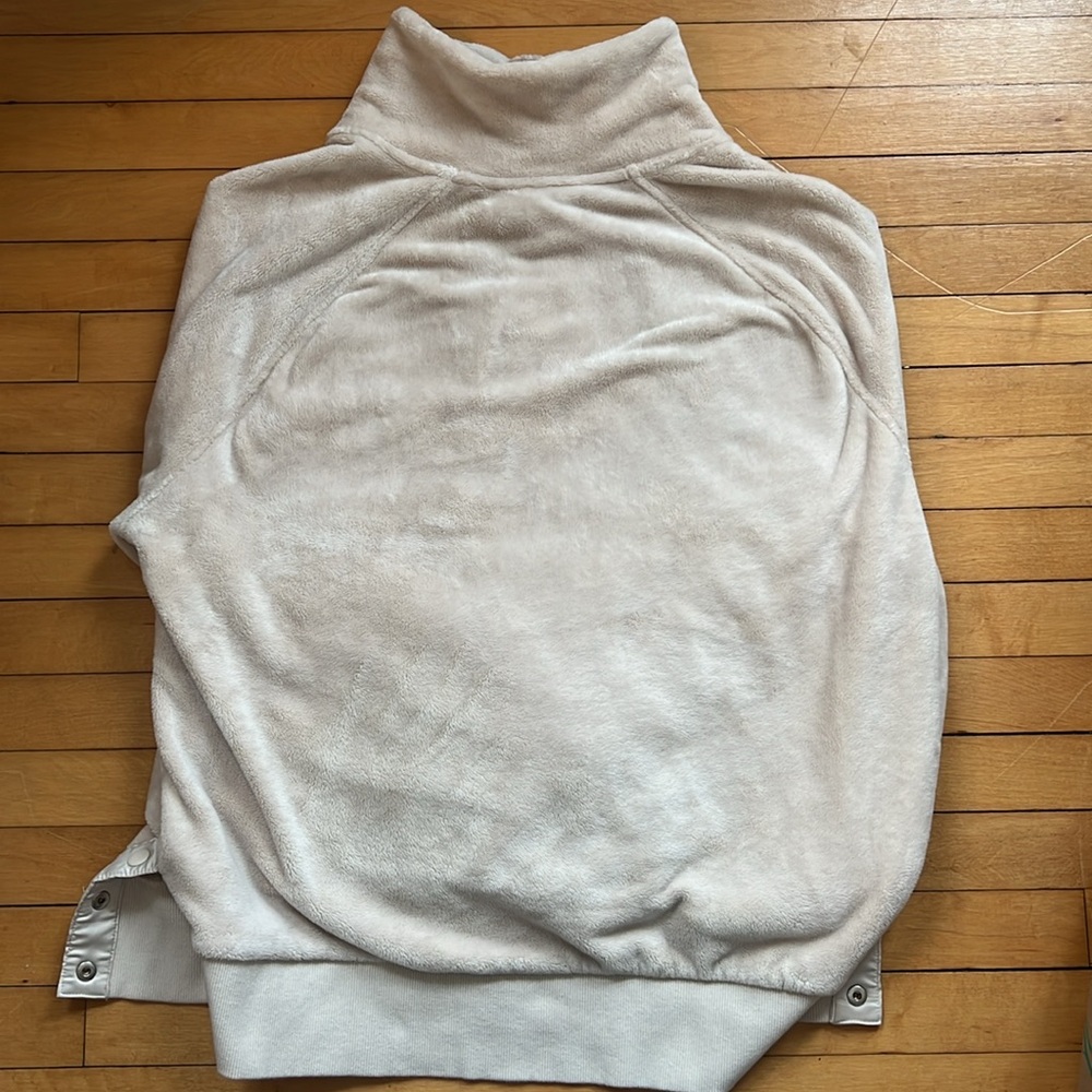 Athleta Super Soft!!! - image 2